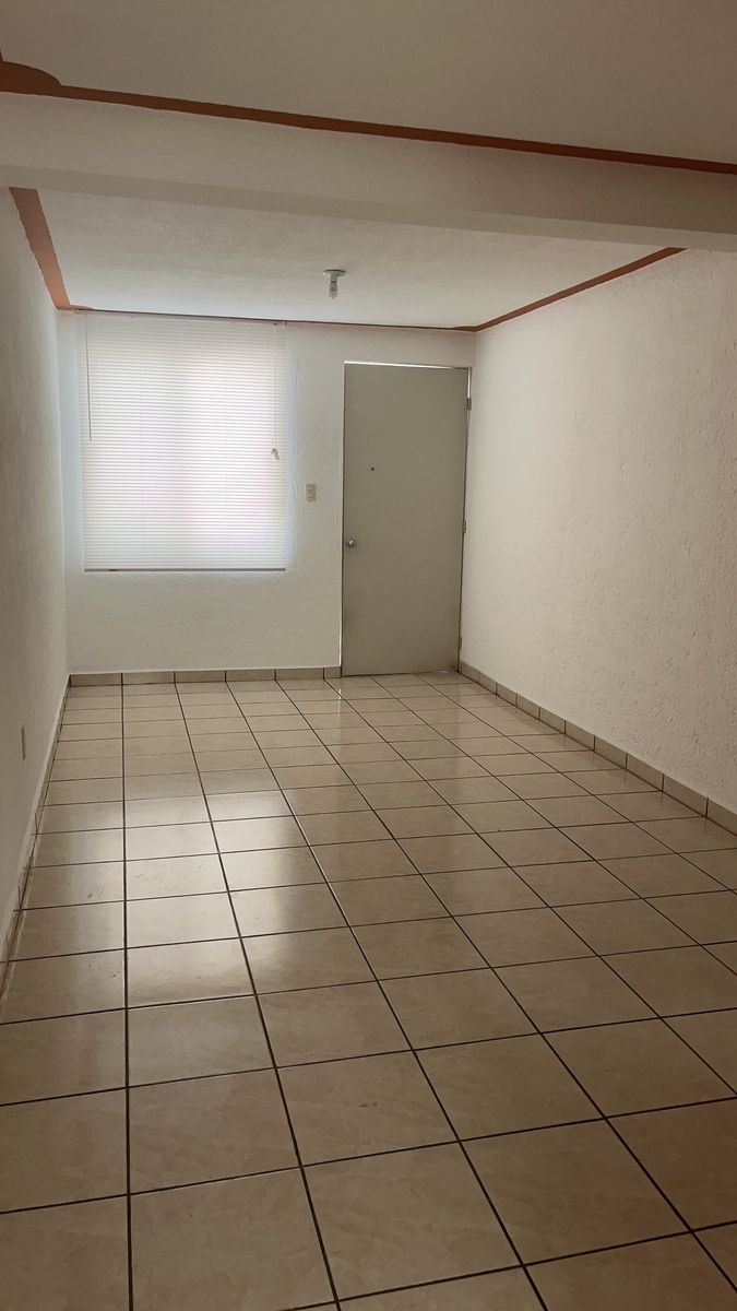 5 de 13: SALA COMEDOR