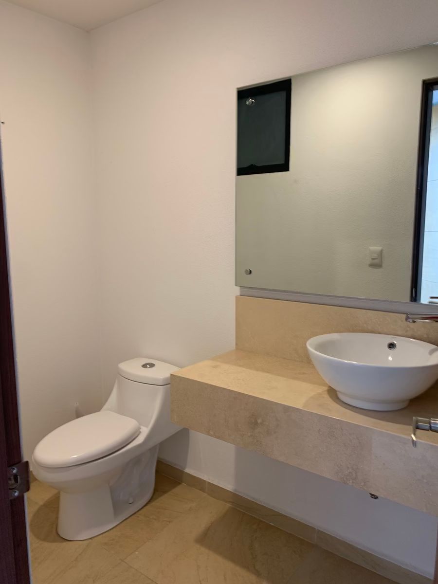 Medio baño, foto 6 de 32