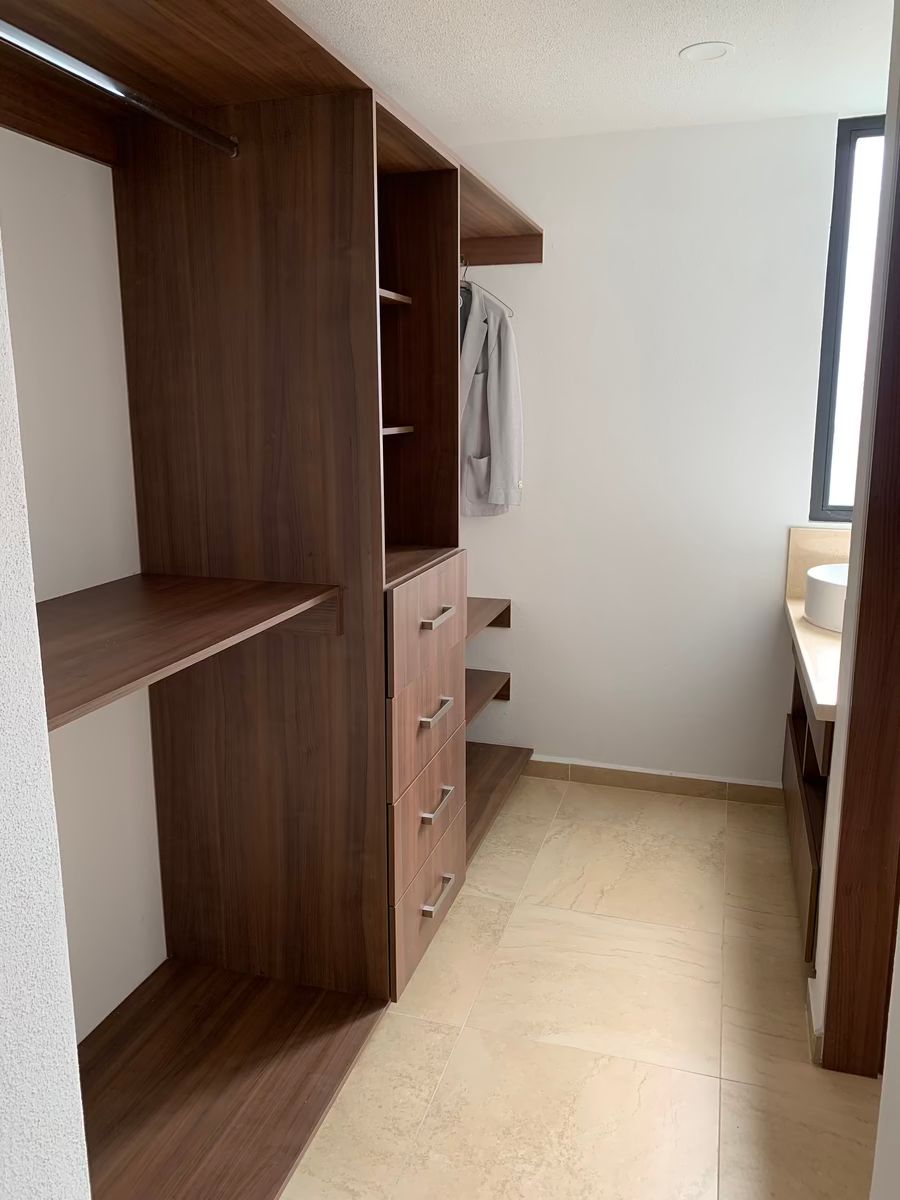 Closet ppal, foto 17 de 32