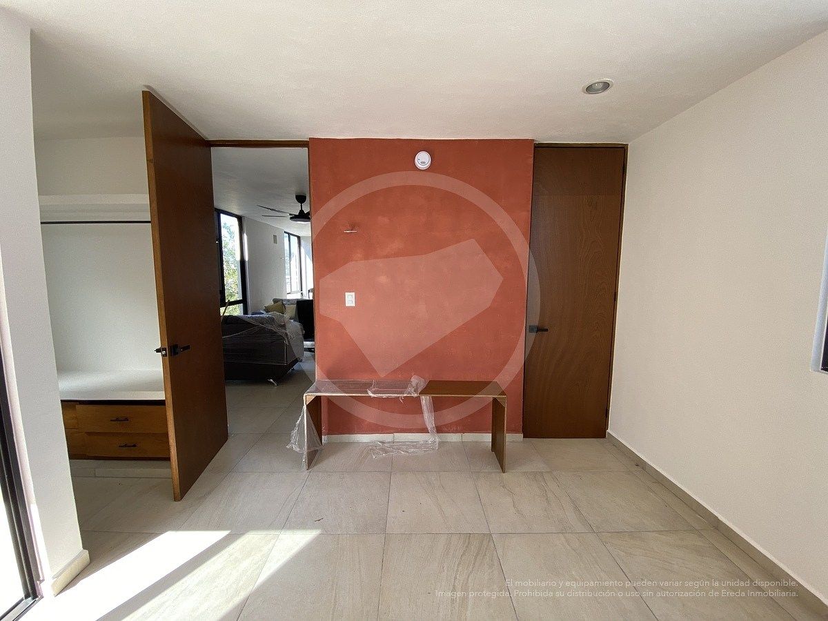 23 de 37: HABITACIÓN 2 (CON CAMA)