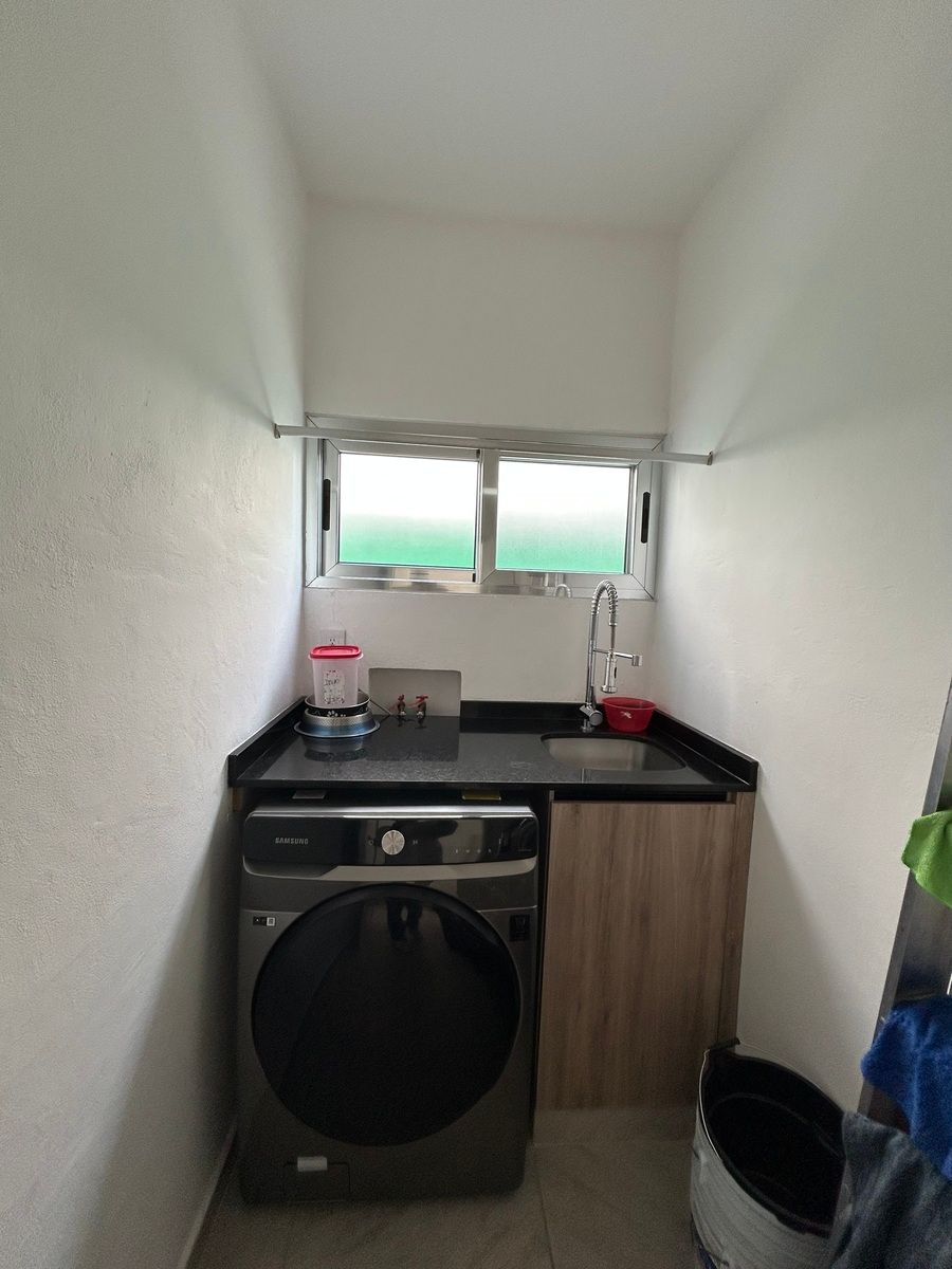 12 de 13: Cuarto de lavado