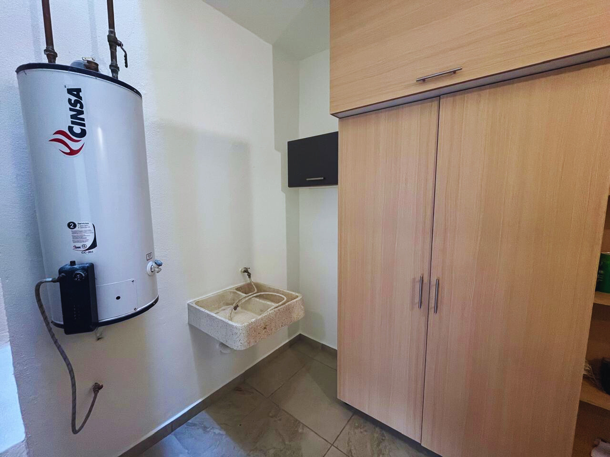 7 de 47: CUARTO DE LAVADO