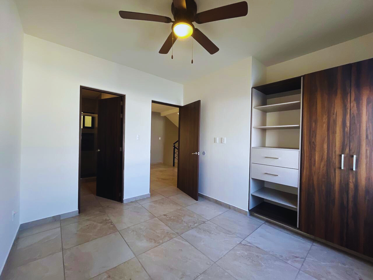 27 de 47: RECAMARA SECUNDARIA 1