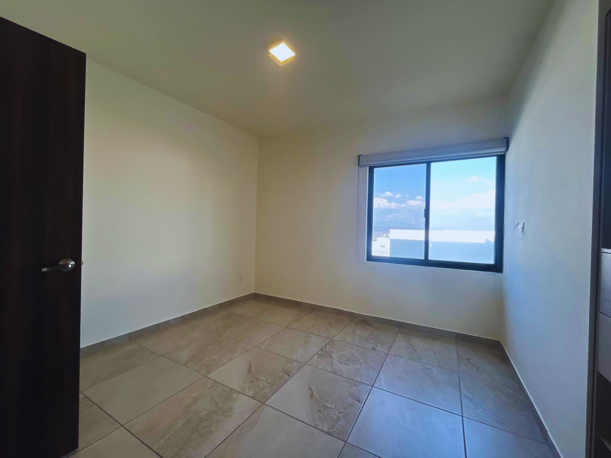 28 de 47: RECAMARA SECUNDARIA 1