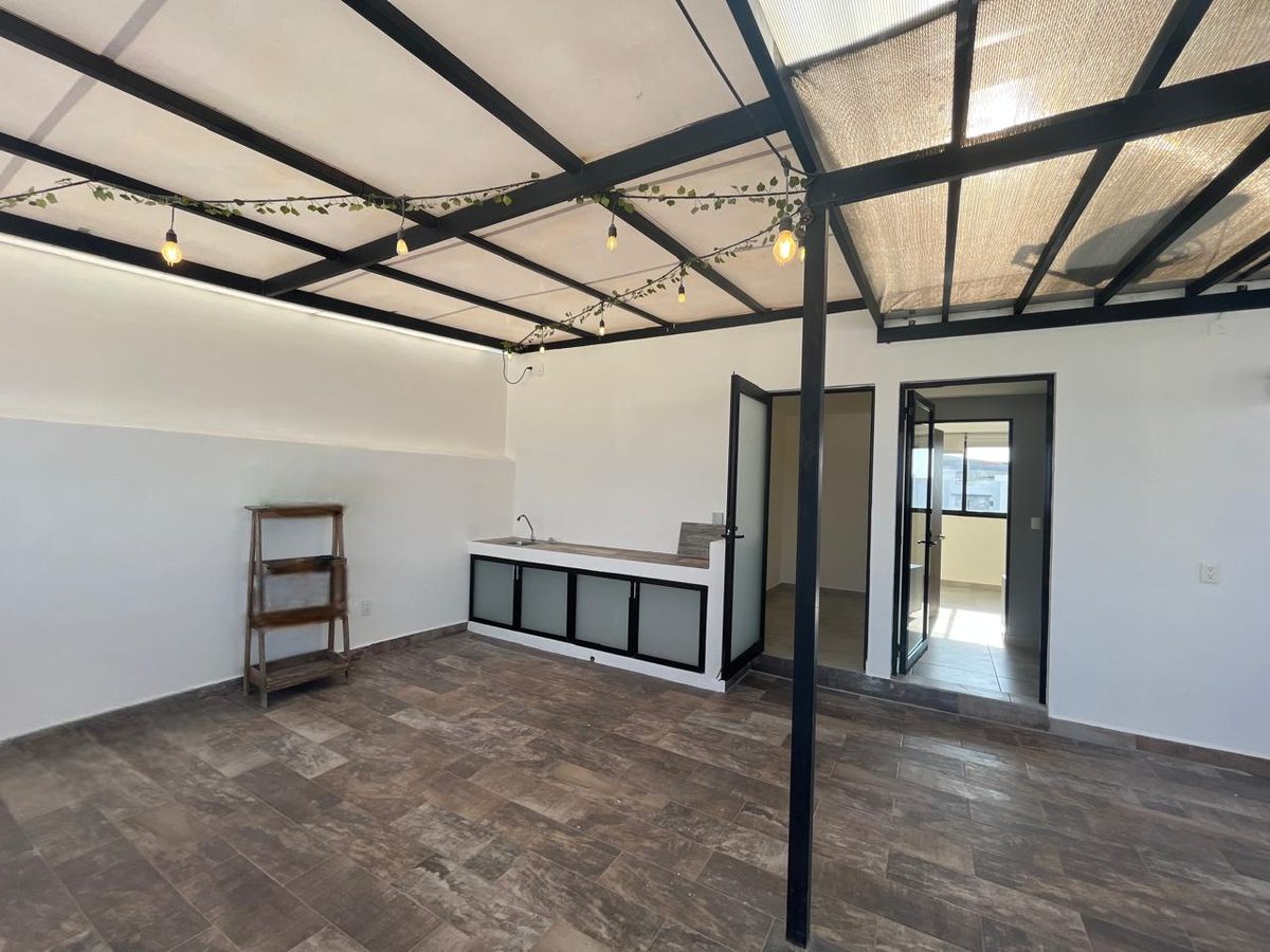 44 de 47: ROOF GARDEN