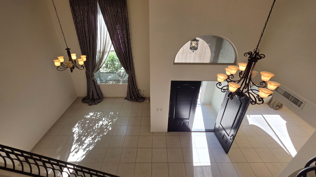 3 of 40: DOS-NIVELES-RIOJA-VENTA-SONORA-WILSON-LABORIN-INMUEBLE-