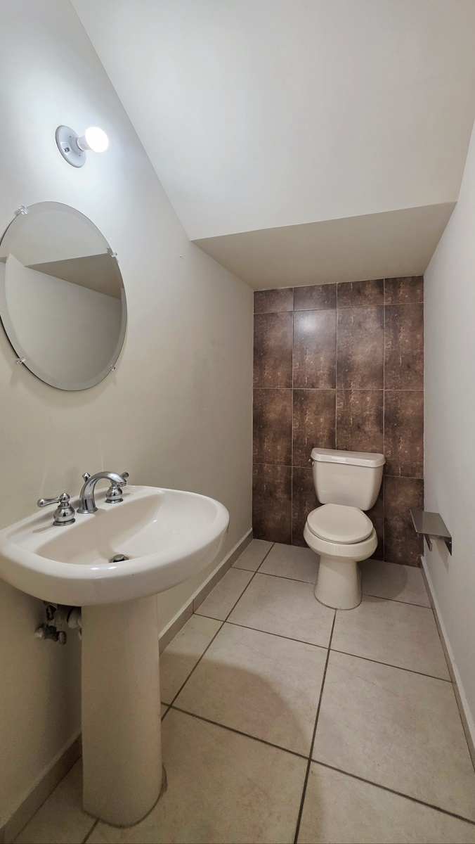 27 of 40: BAÑO-VISITAS-RIOJA-VENTA-SONORA-CARMEN-LABORIN-INMUEBLE