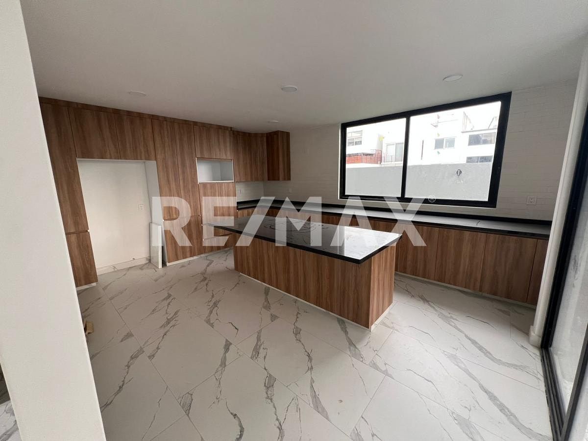 Casa em Lomas de Bellavista, Atizapán de Zaragoza, foto 4 de 14