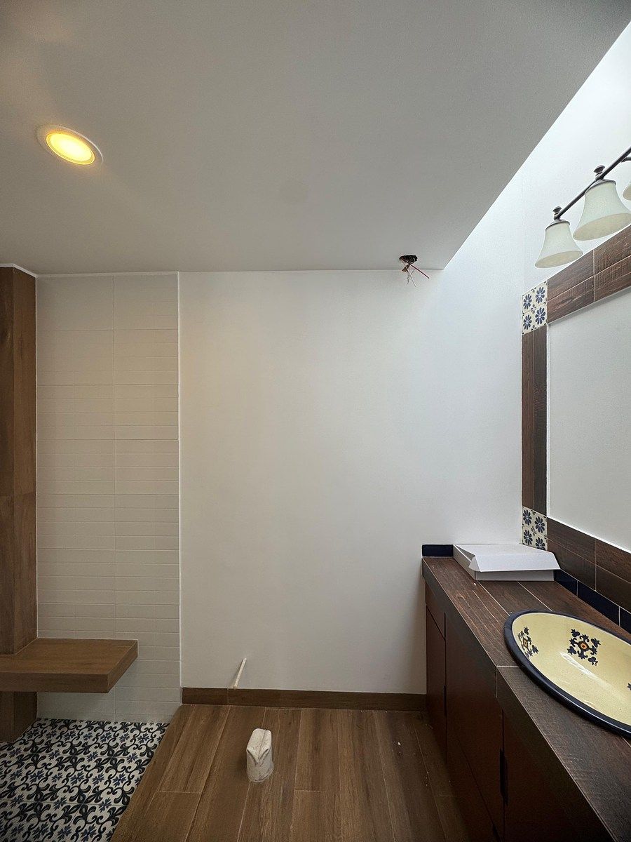 18 de 21: Baño recámara principal