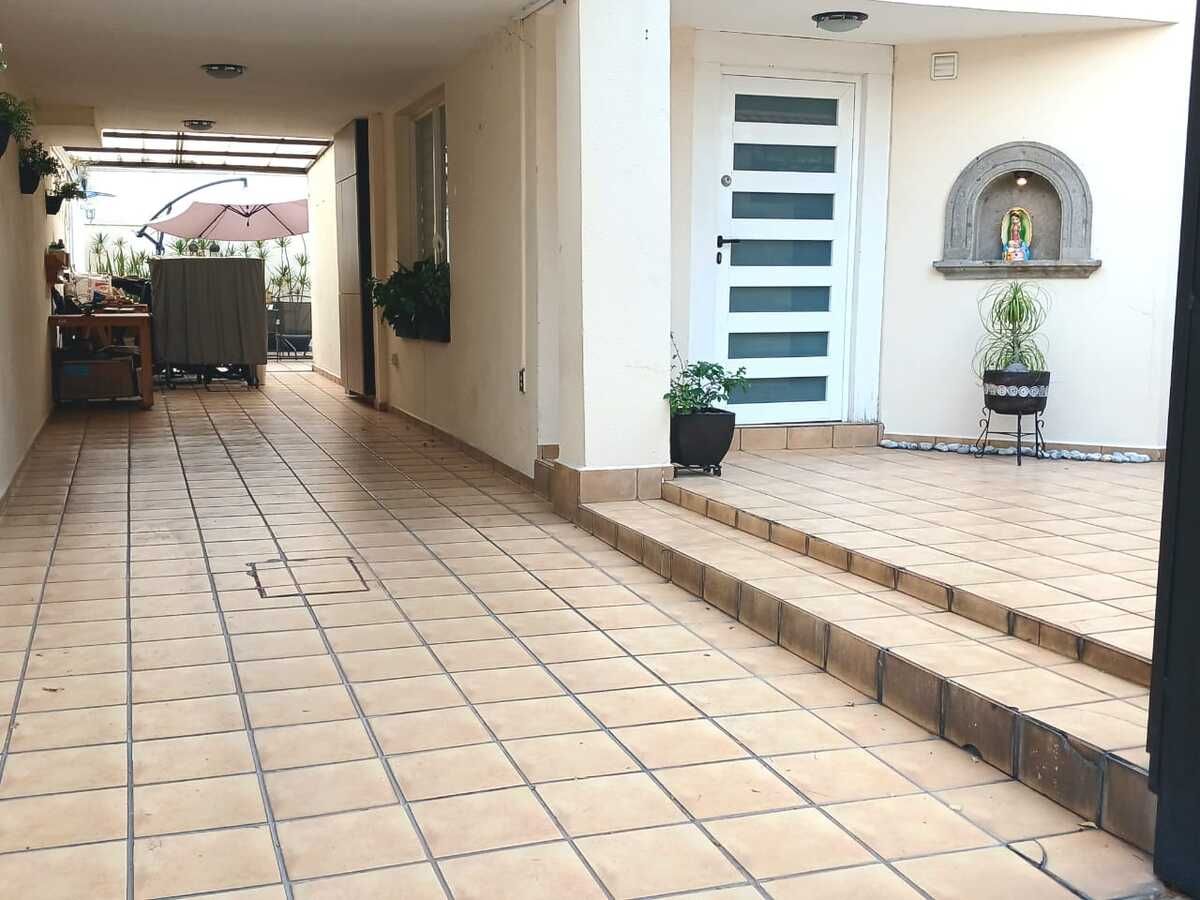 2 de 31: Garage 4 autos