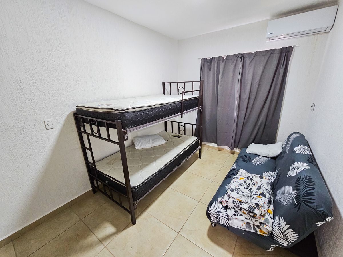 8 of 18: Recámara PB