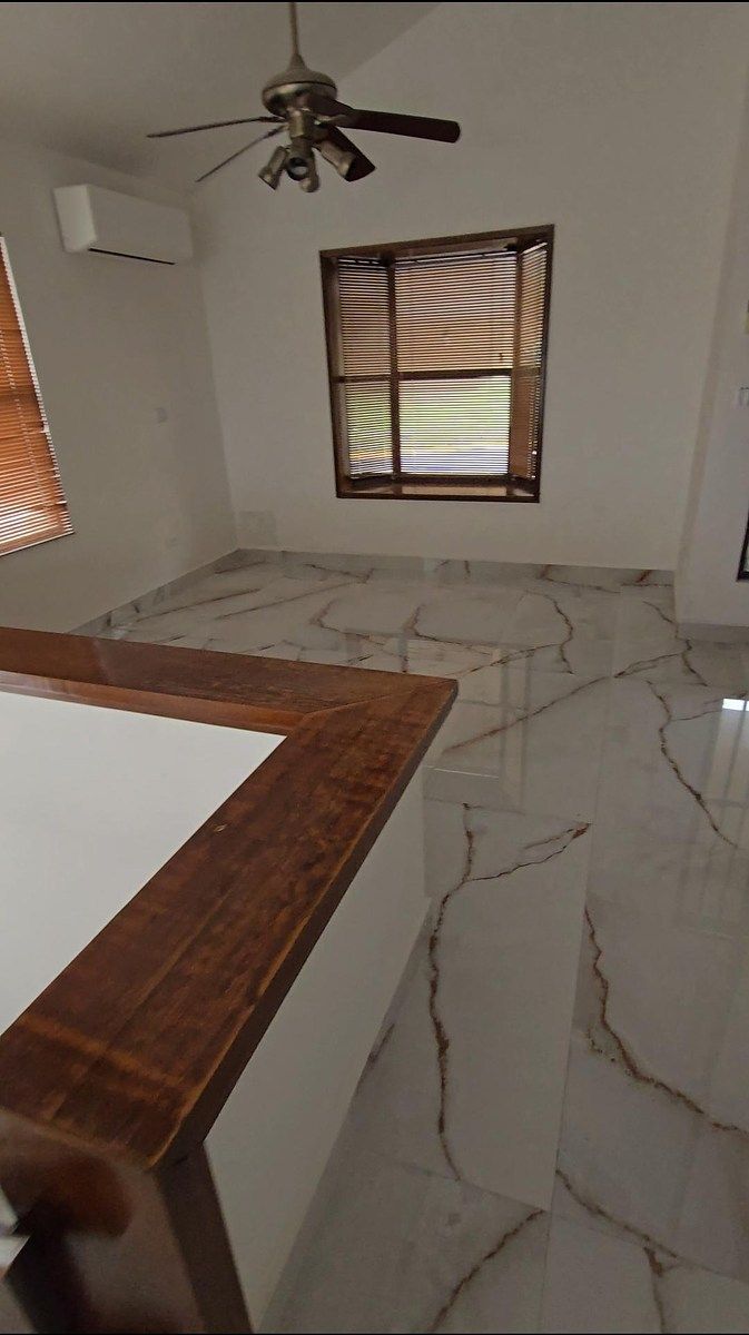 6 de 49: Sala con clima nuevo