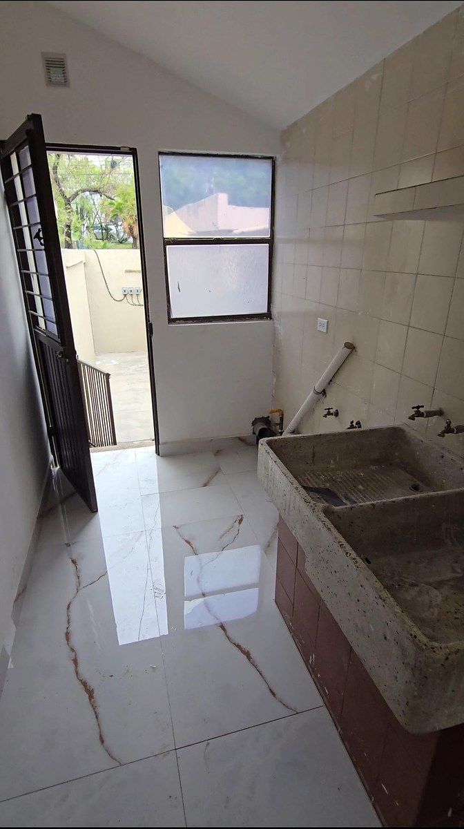 20 de 49: Cuarto de lavandería