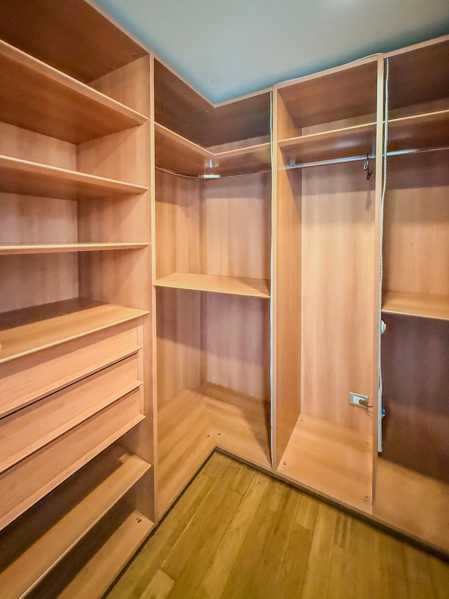 8 de 10: Walk-in closet