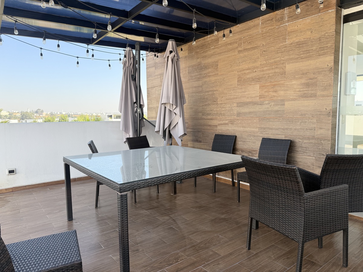 46 de 49: Terraza de Casa Club