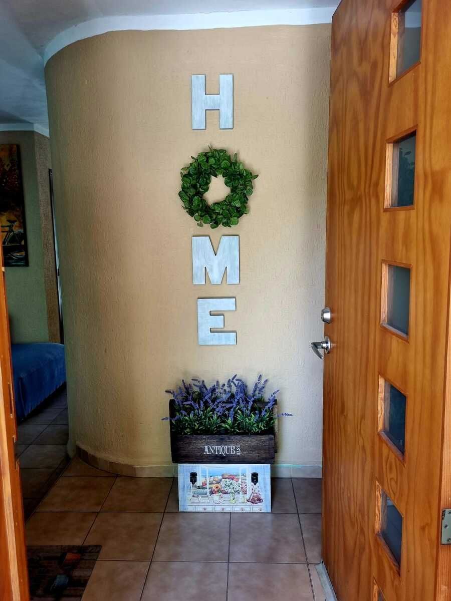 3 de 26: Entrada a la Casa