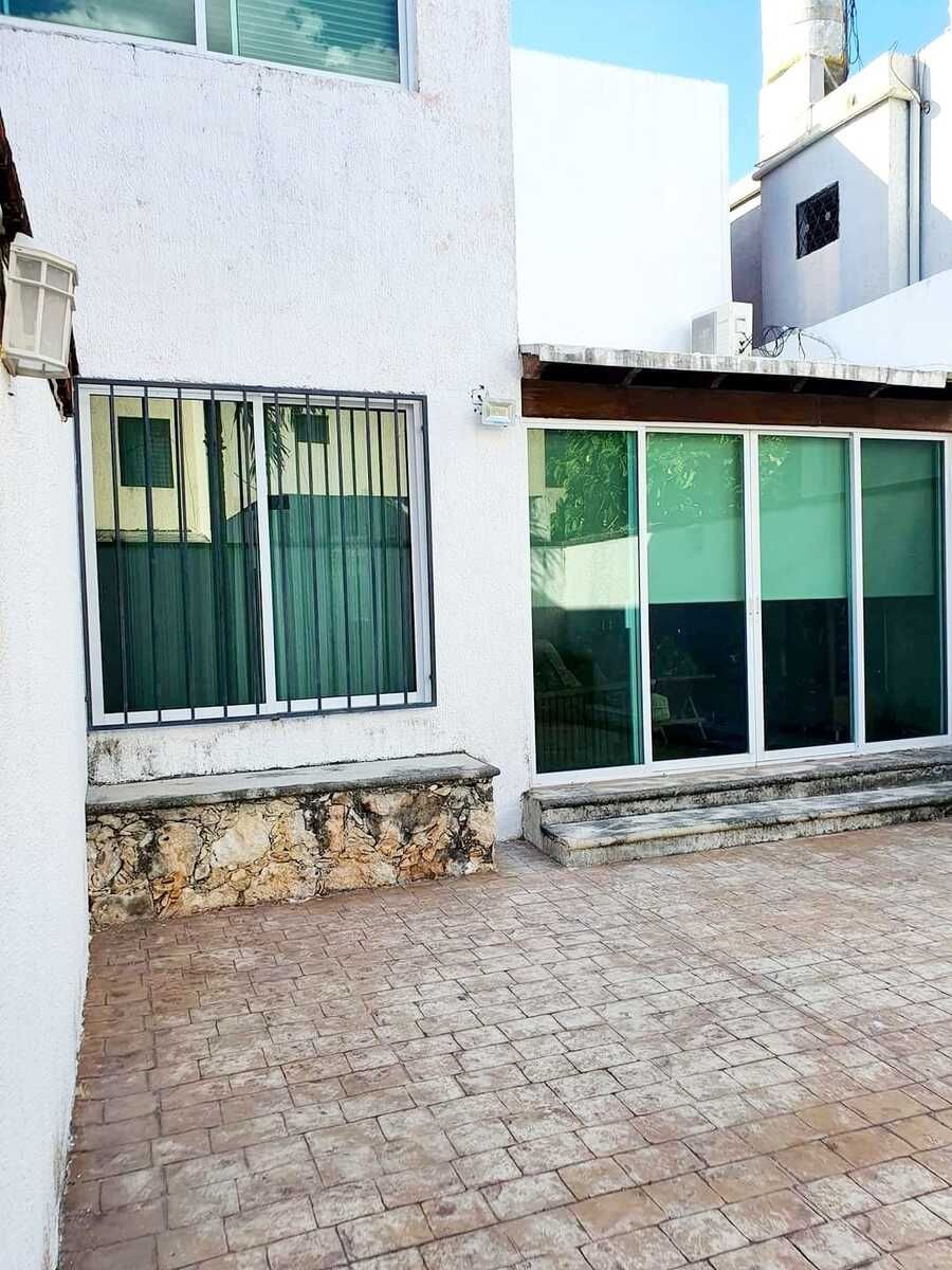 13 de 26: Terraza Trasera Vista II