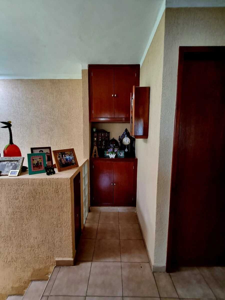 23 de 26: Entrada a segundo piso