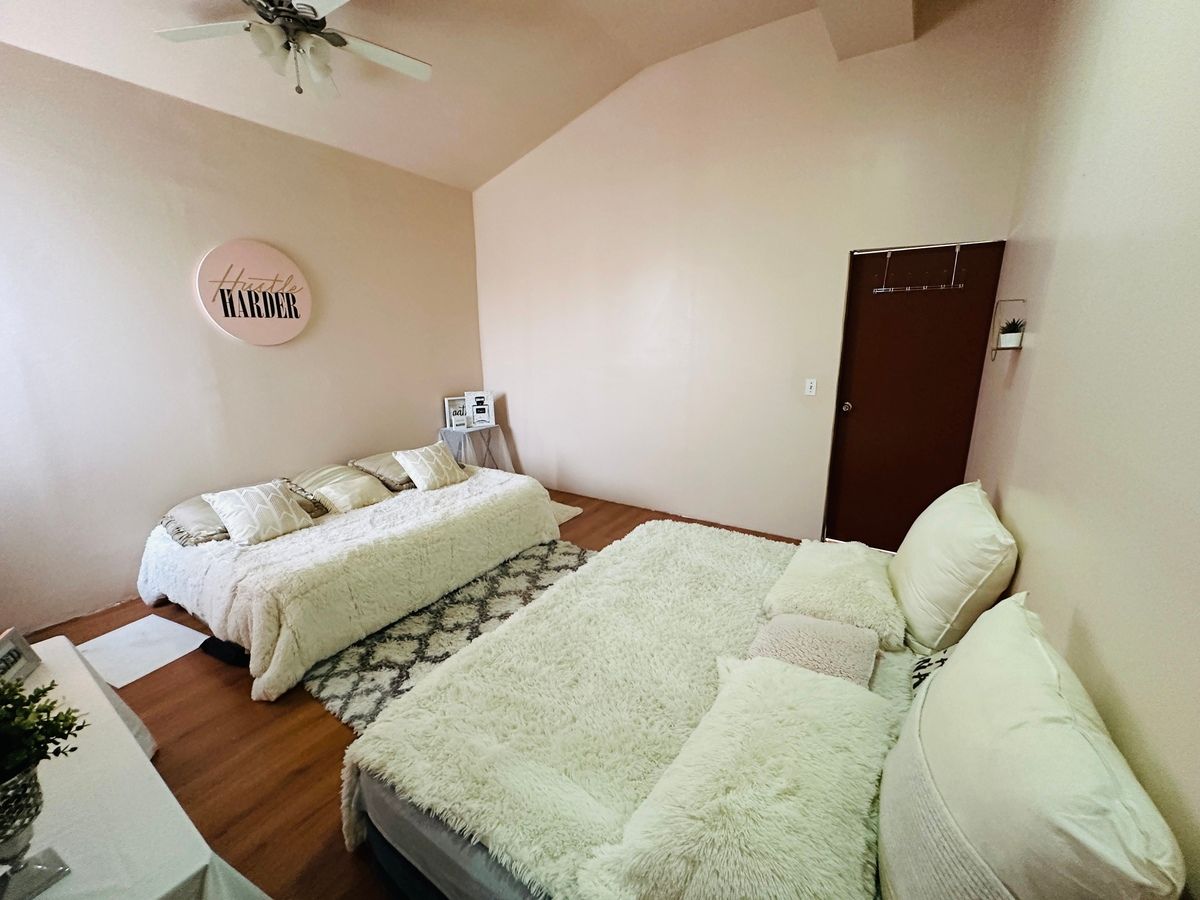 7 of 29: Habitación 2