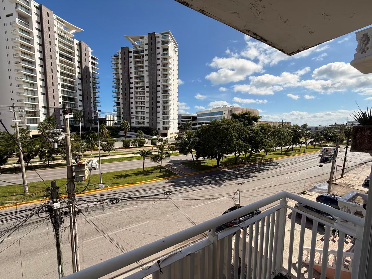 1 de 10: La vista desde el balcón del departamento