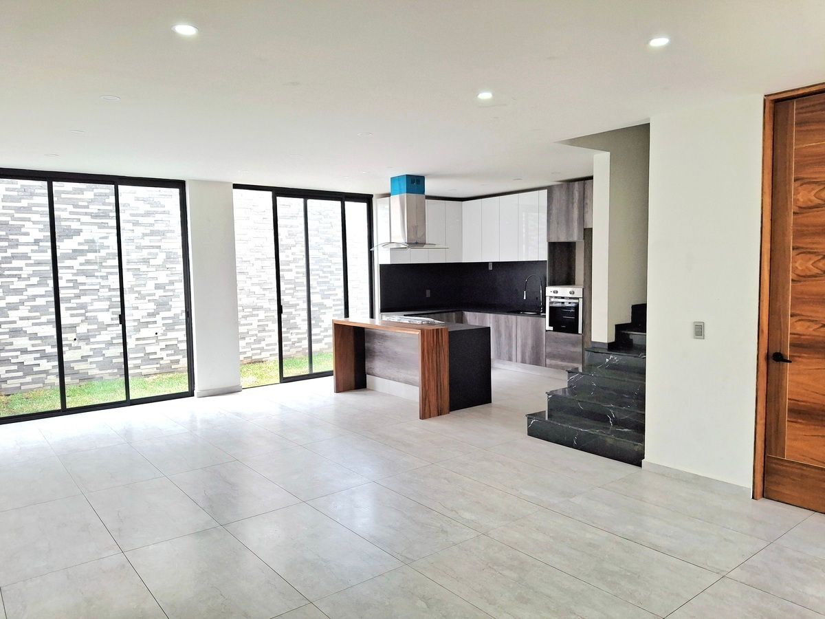 ESPECTACULAR CASA EN VENTA EN SOLARES Y TU FAMILIA FELIZ. - foto 5
