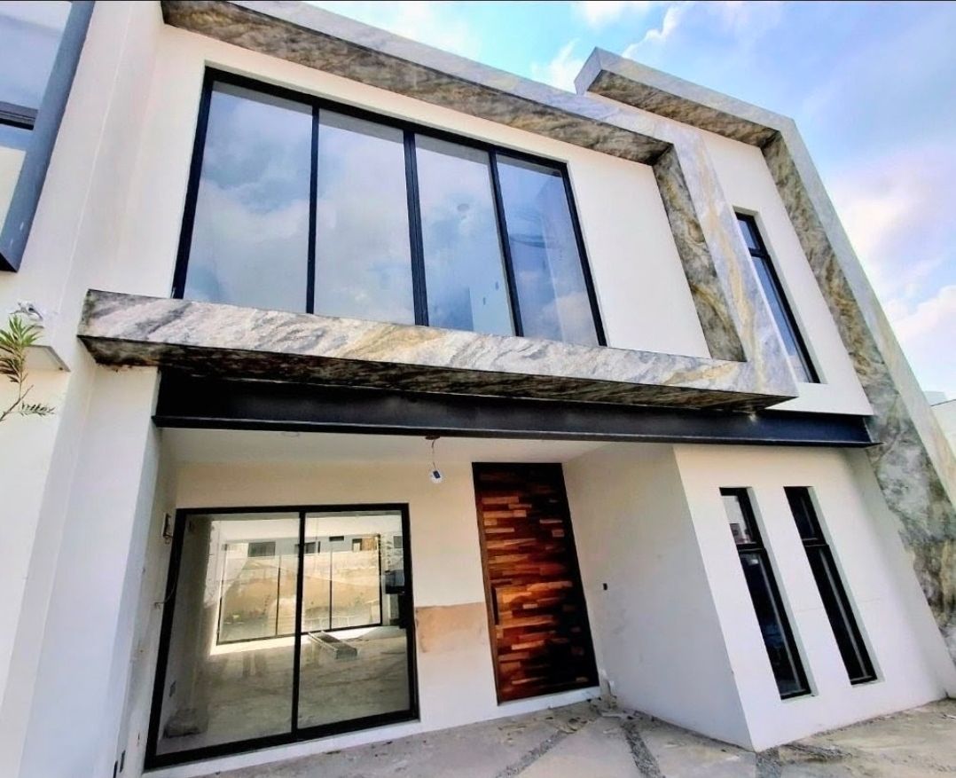 ESPECTACULAR CASA EN VENTA EN SOLARES Y TU FAMILIA FELIZ. - foto 1