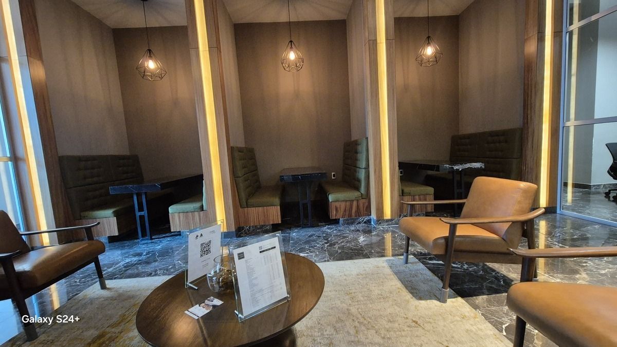 13 de 40: Cabinas de trabajo