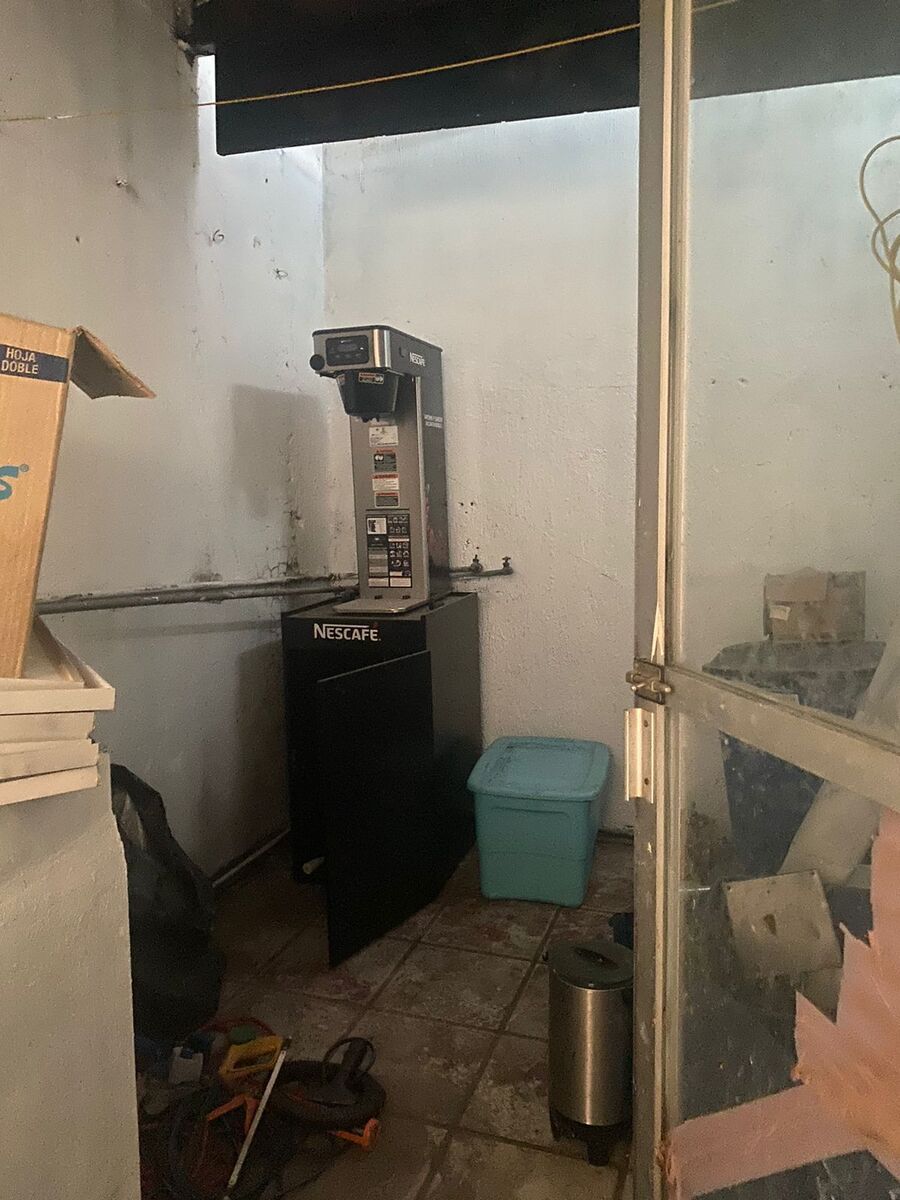 PROPIEDAD CON LOCAL Y DEPARTAMENTO EN VENTA EN LAS AGUILAS - foto 3
