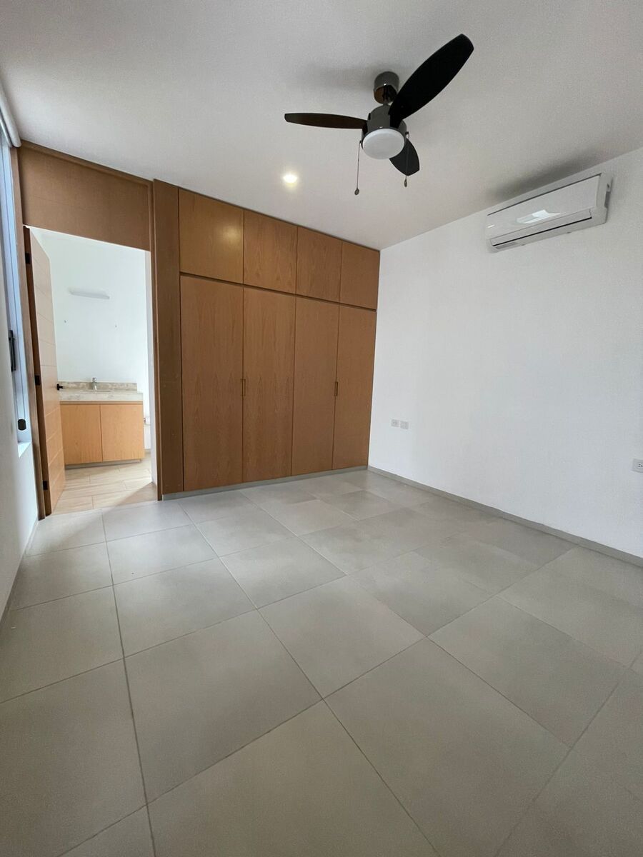 12 de 16: Segunda Recámara