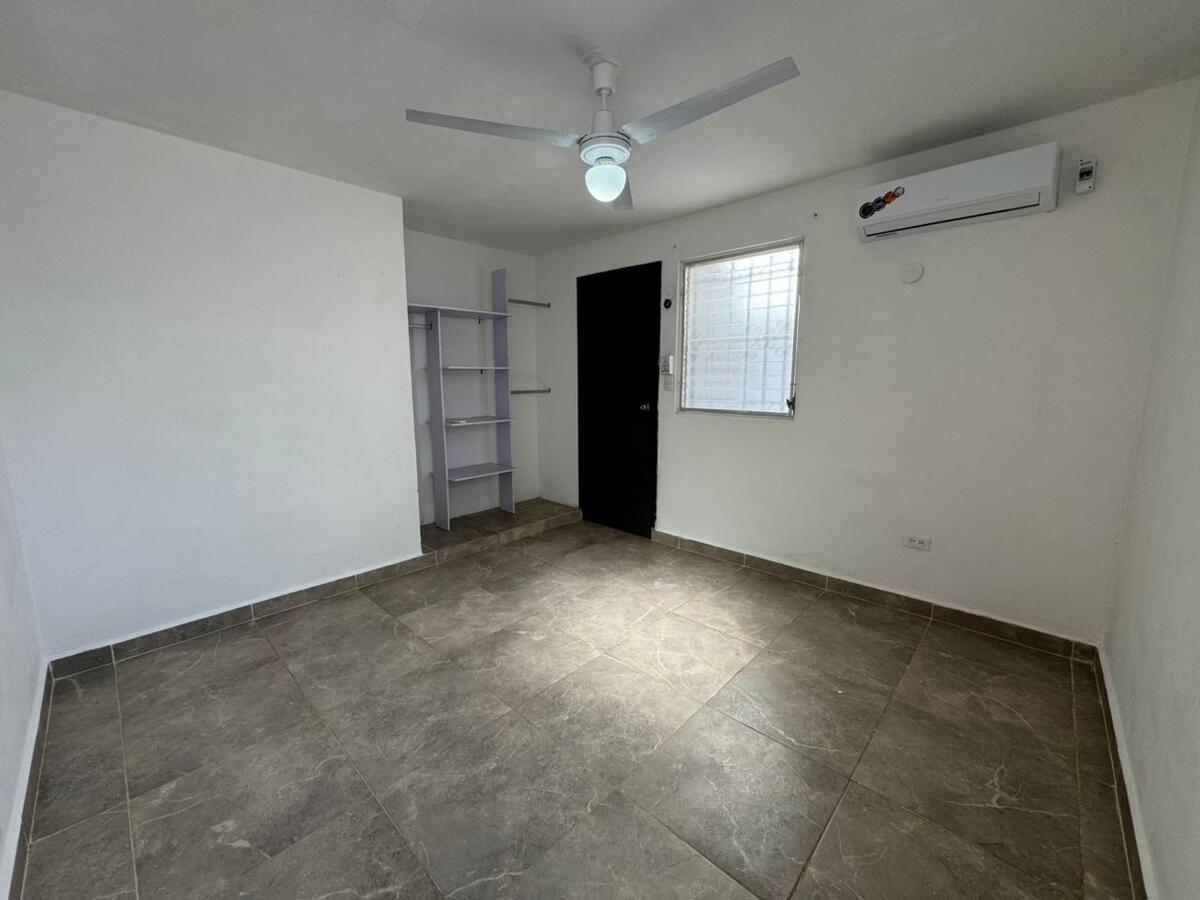 12 de 18: Recámara planta alta