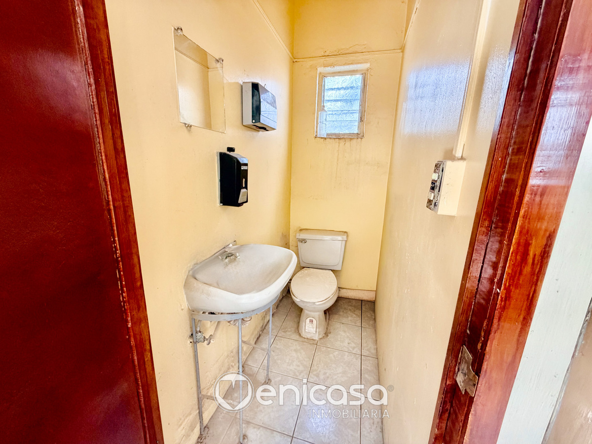 7 of 48: IMG_4752.jpg