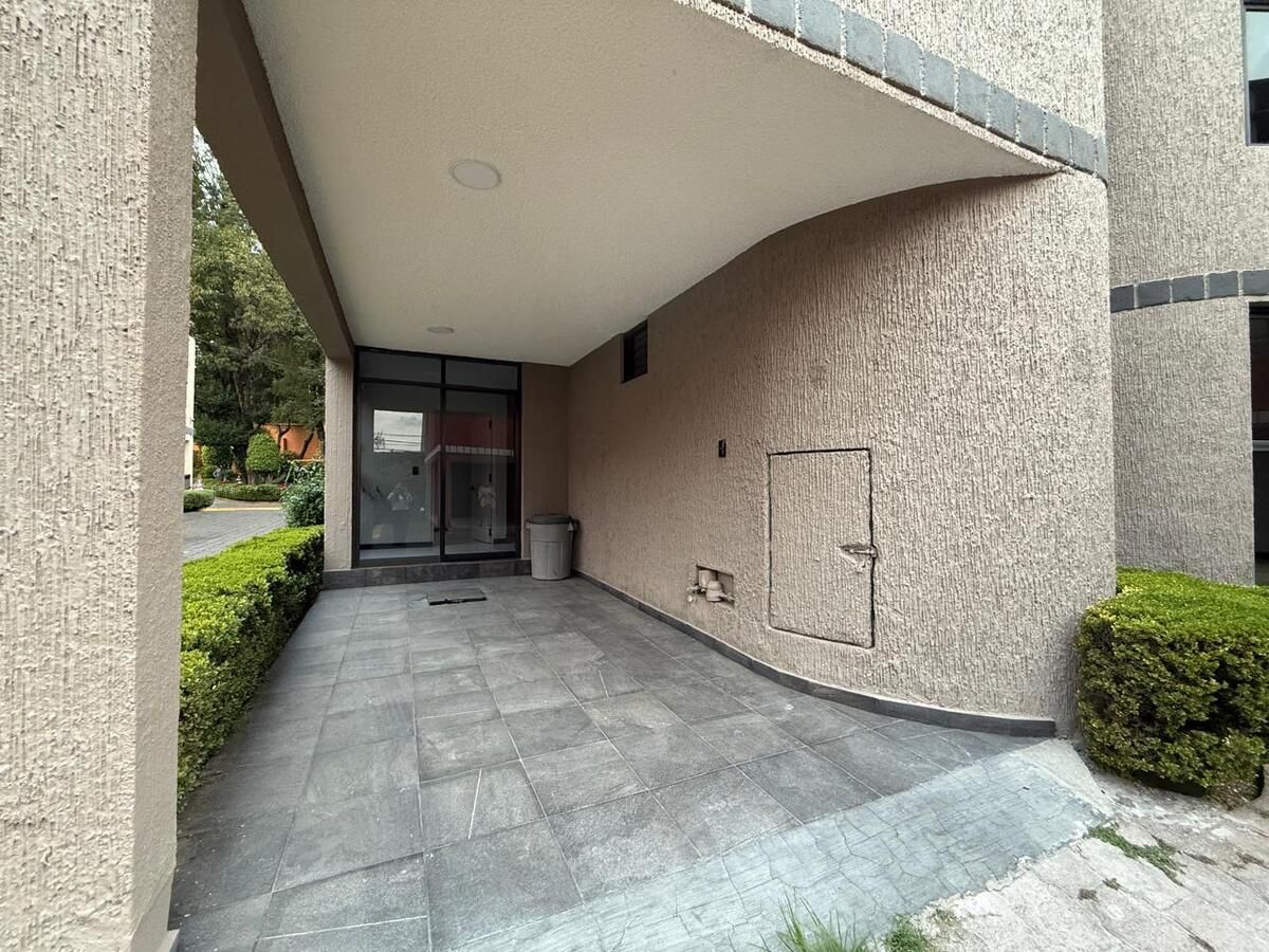 29 de 32: Estacionamiento