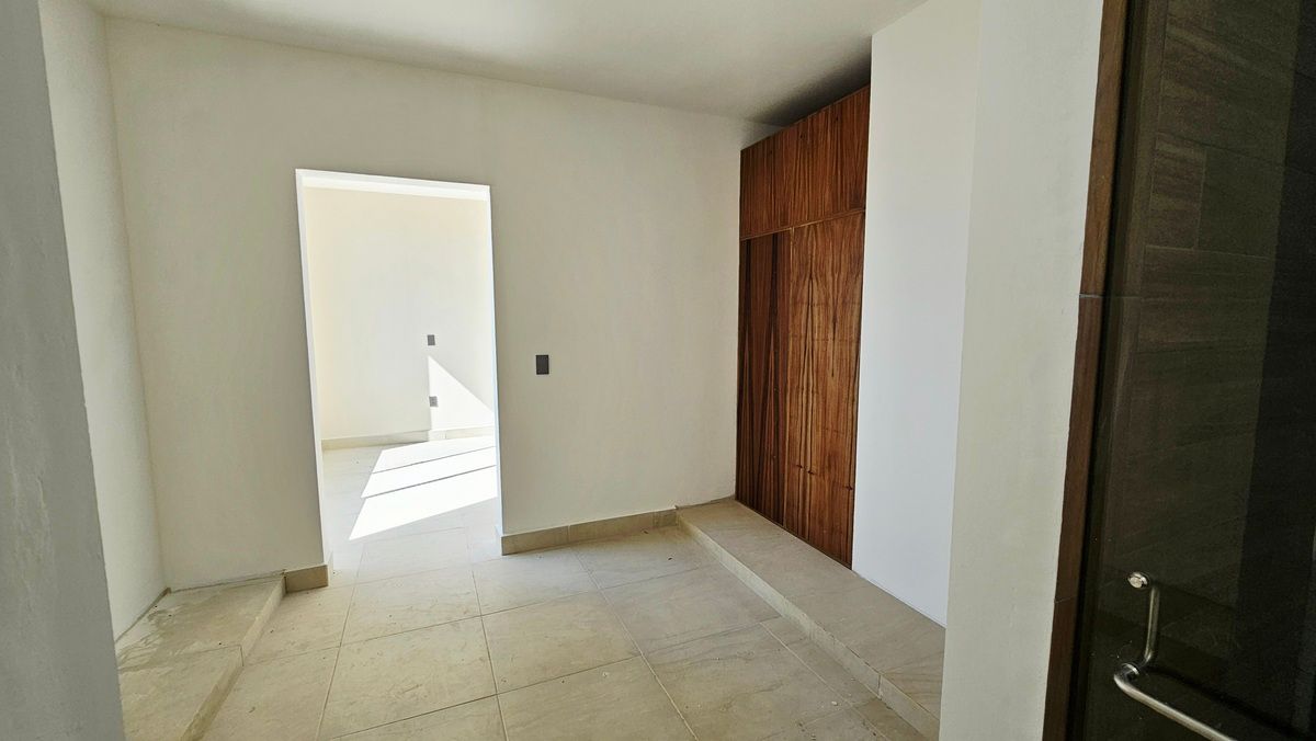 23 de 35: Wall clósets