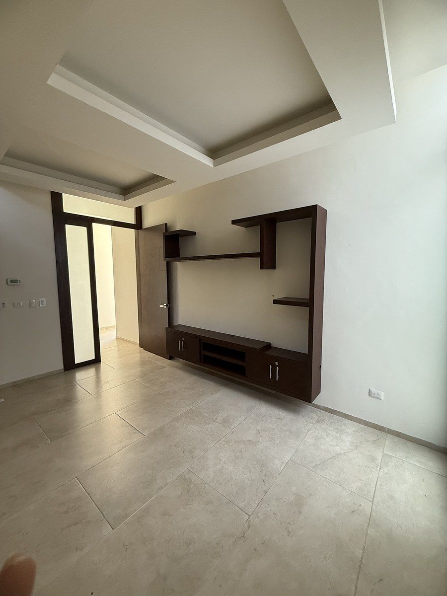 9 de 51: Cuarto secundario