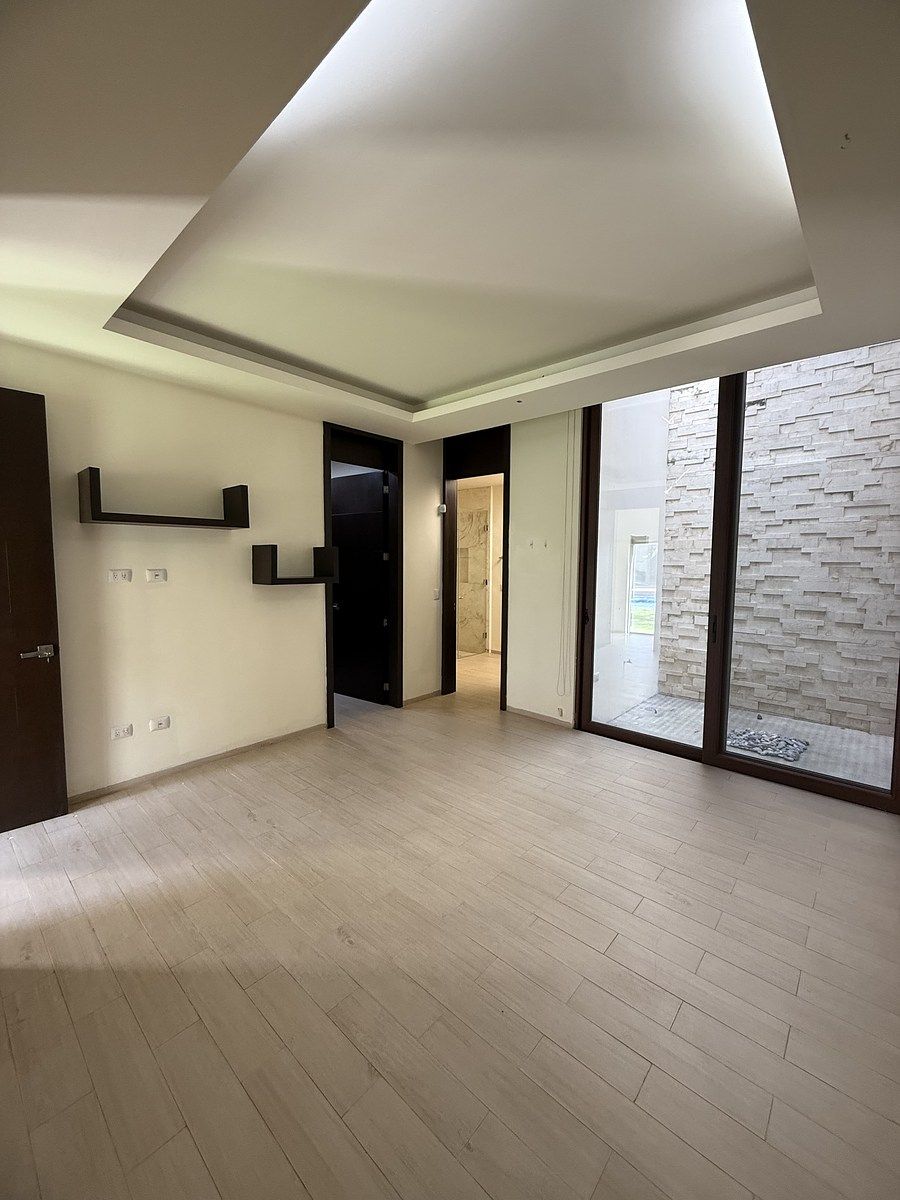 23 de 51: Cuarto secundario 3