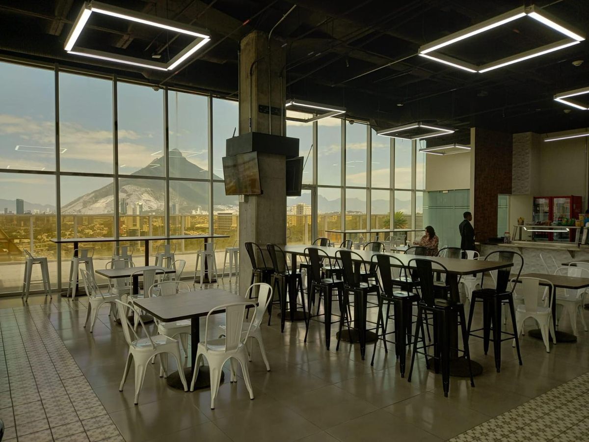 25 of 27: comedor panorámico común