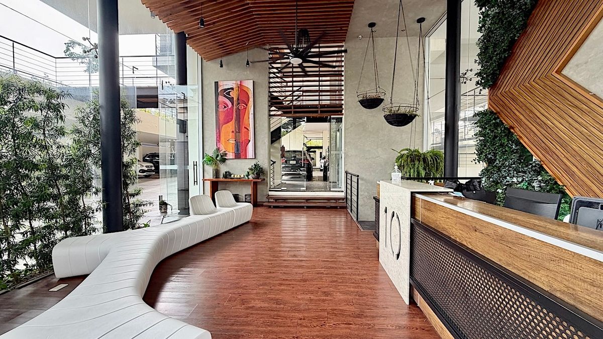 17 de 17: Elegante lobby amueblado