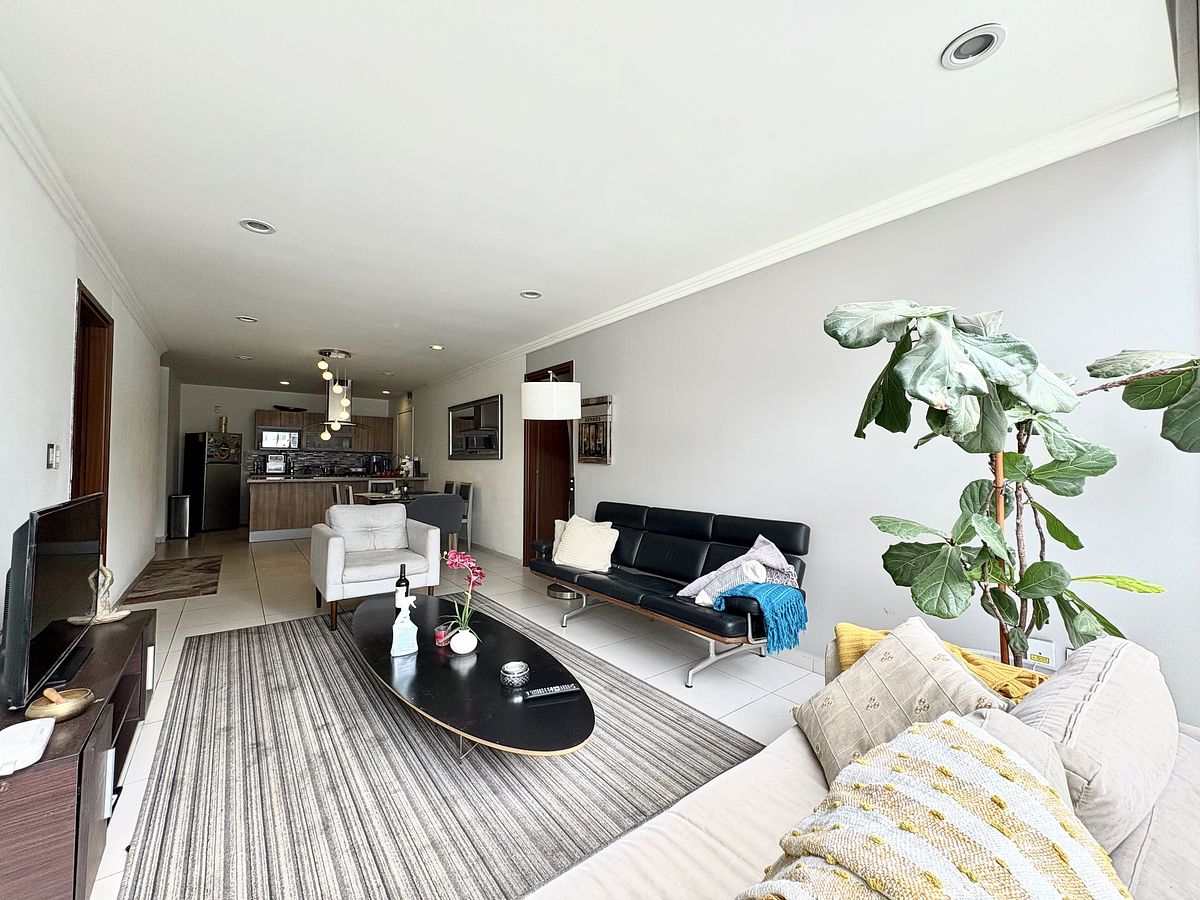 Departamento en Venta en Lago Zurich con 2 Recámaras, 2 Baños y 118 Metros Cuadrados