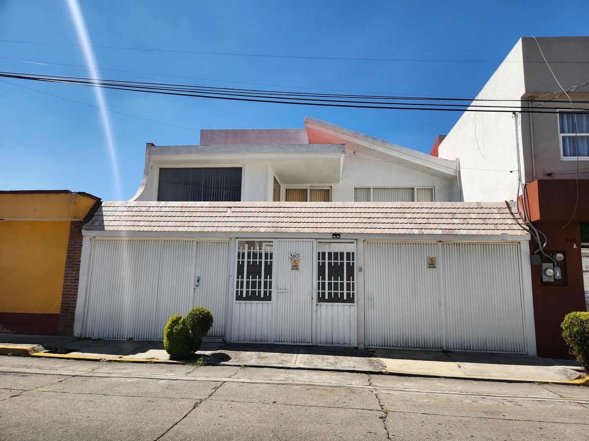 CASA EN TOLUCA CENTRO 5 RECAMARAS ¡¡OPORTUNIDAD!!