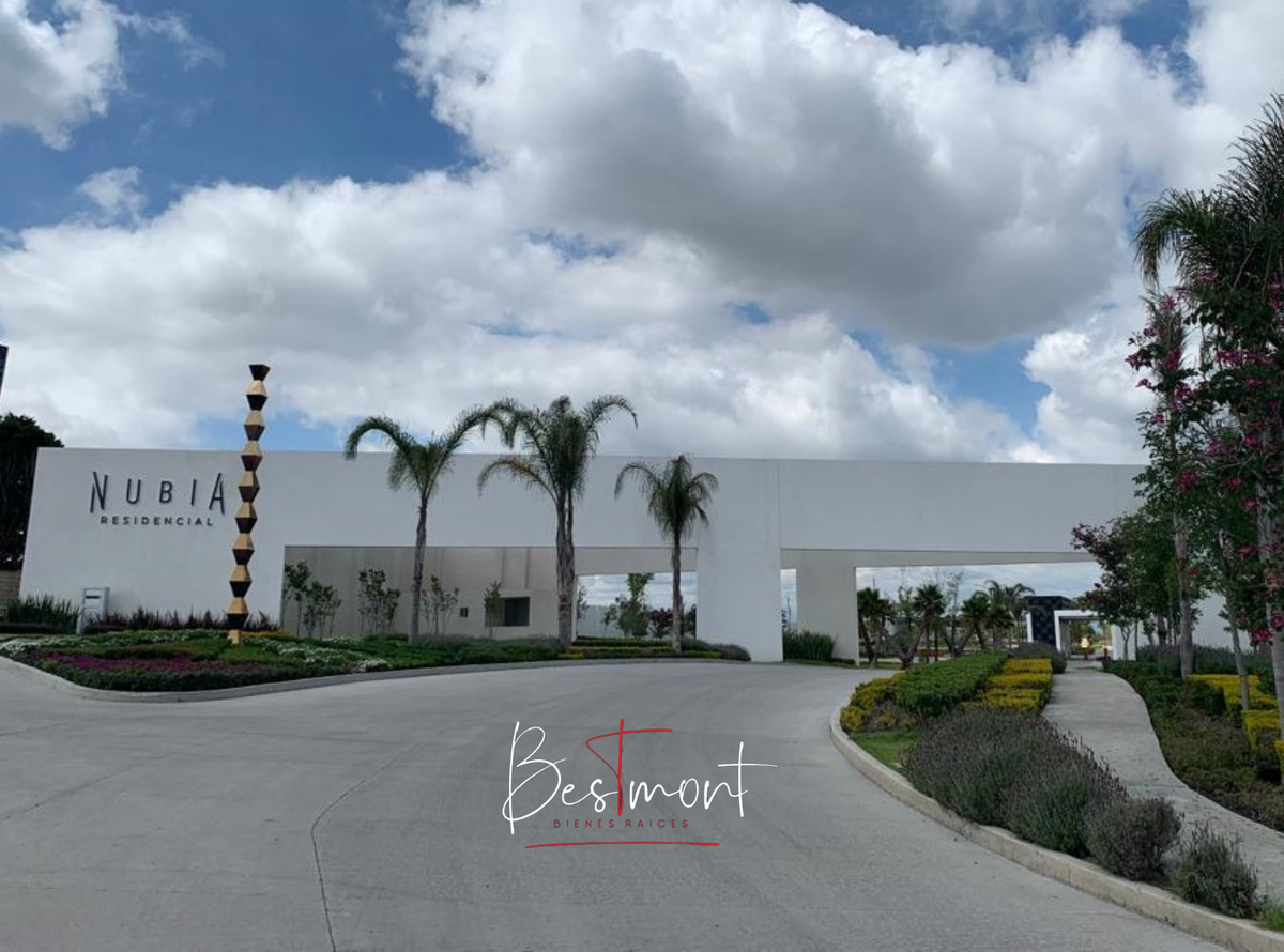 13 de 13: Entrada principal Nubia