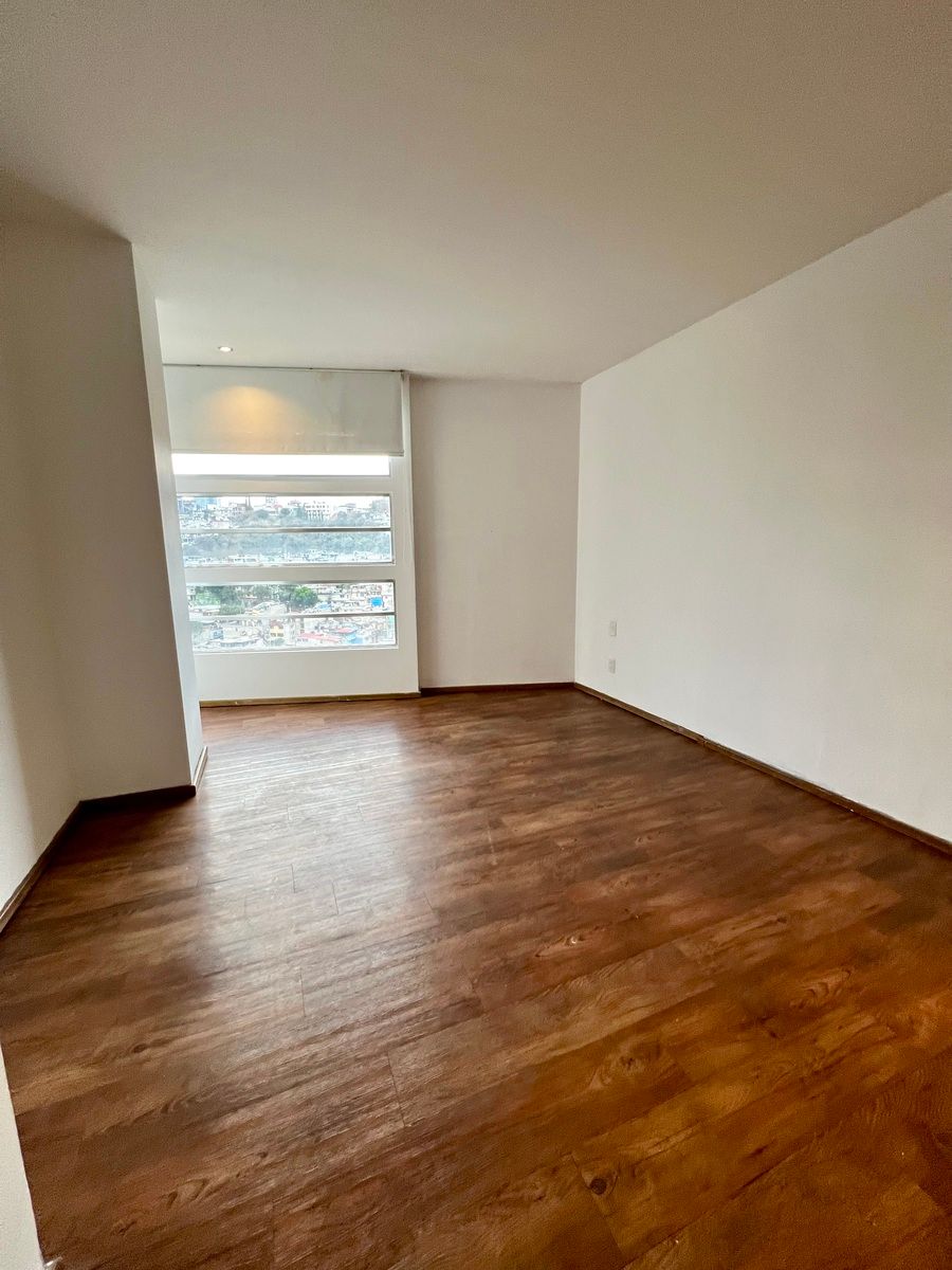 23 of 34: Recámara secundaria 2