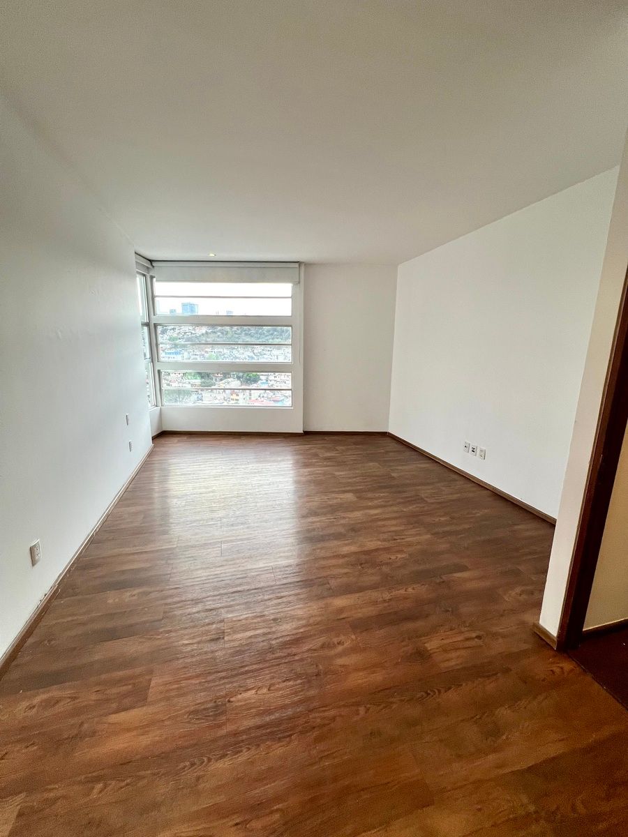 21 of 34: Recámara secundaria 1