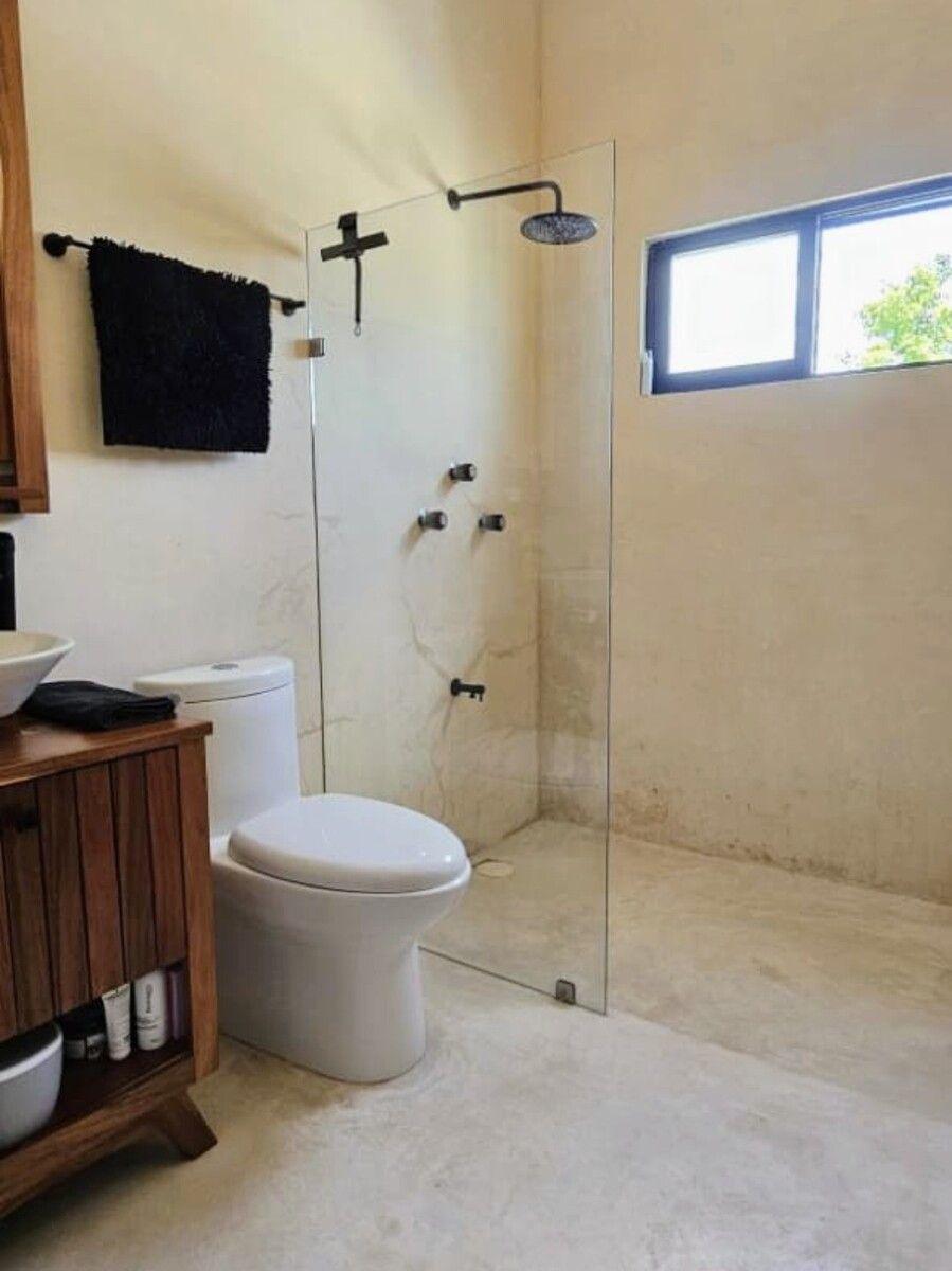 11 de 27: Baño completo planta baja