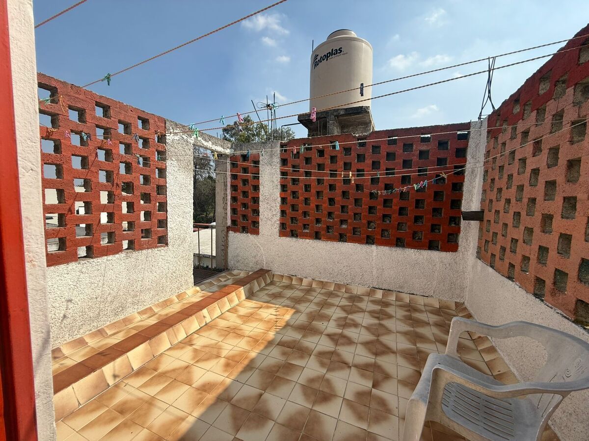 36 de 36: Área de Servicio