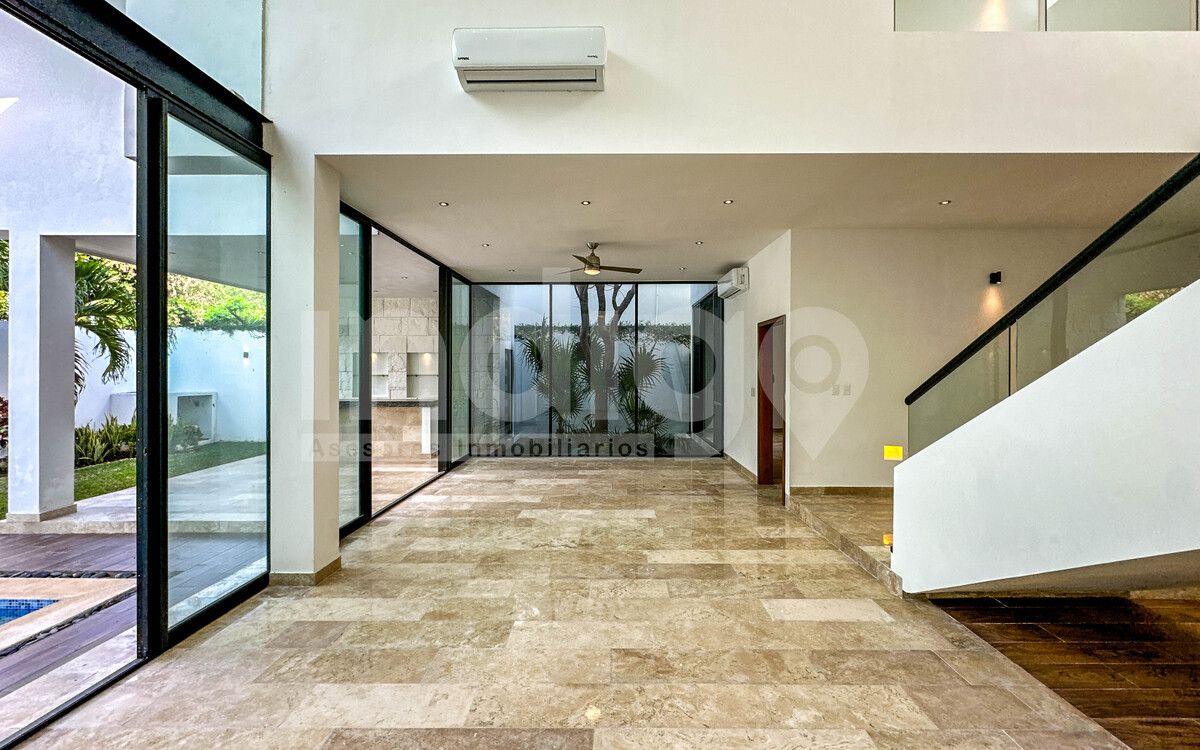 7 de 50: Sala / Comedor Corridos