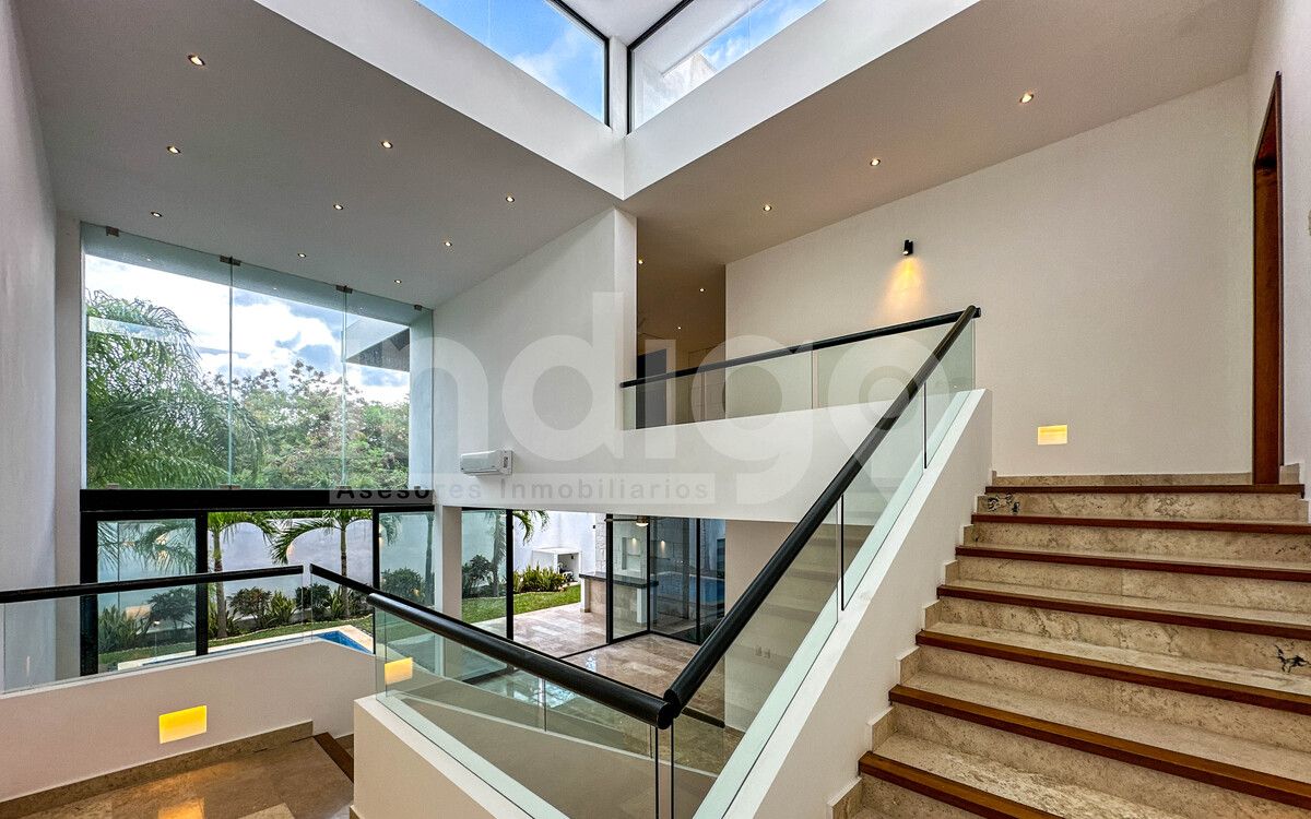 22 de 50: Escalera Planta Alta