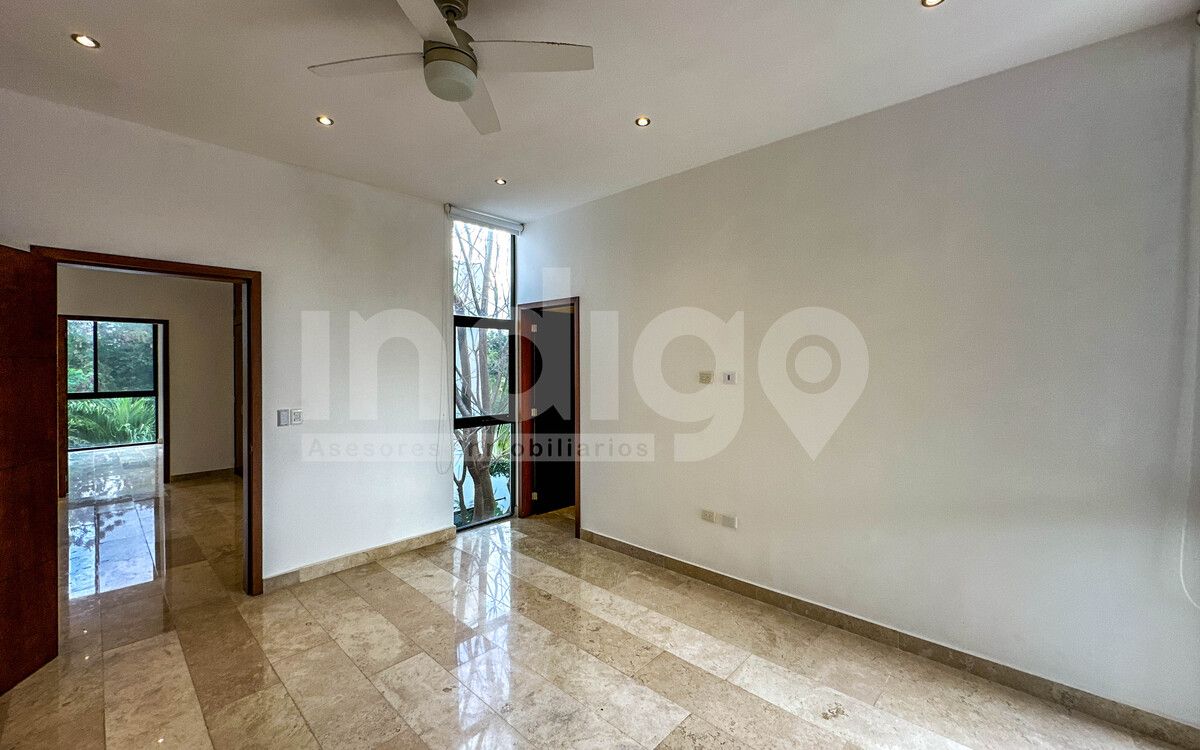 33 de 50: Recámara Secundaria 1