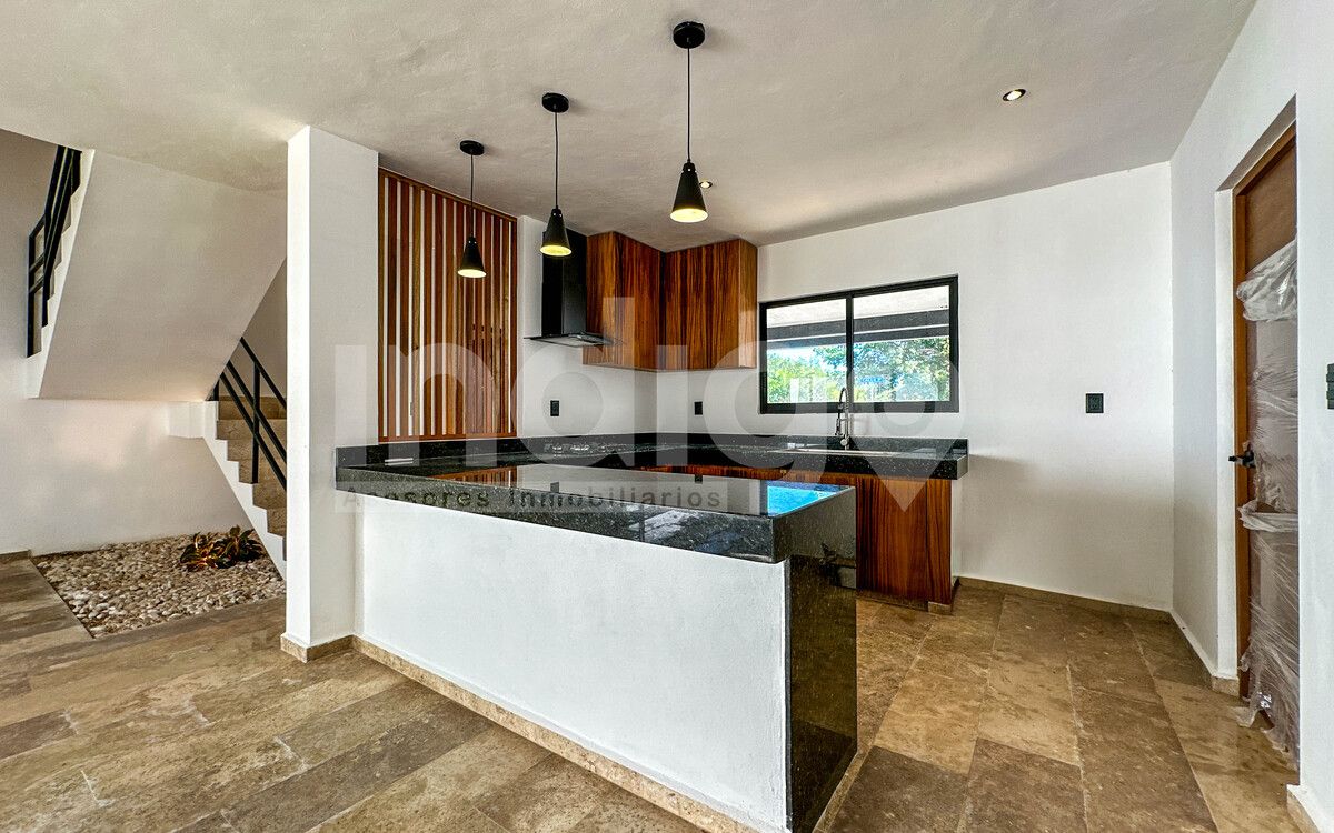 10 de 41: Cocina con Barra Desayunador