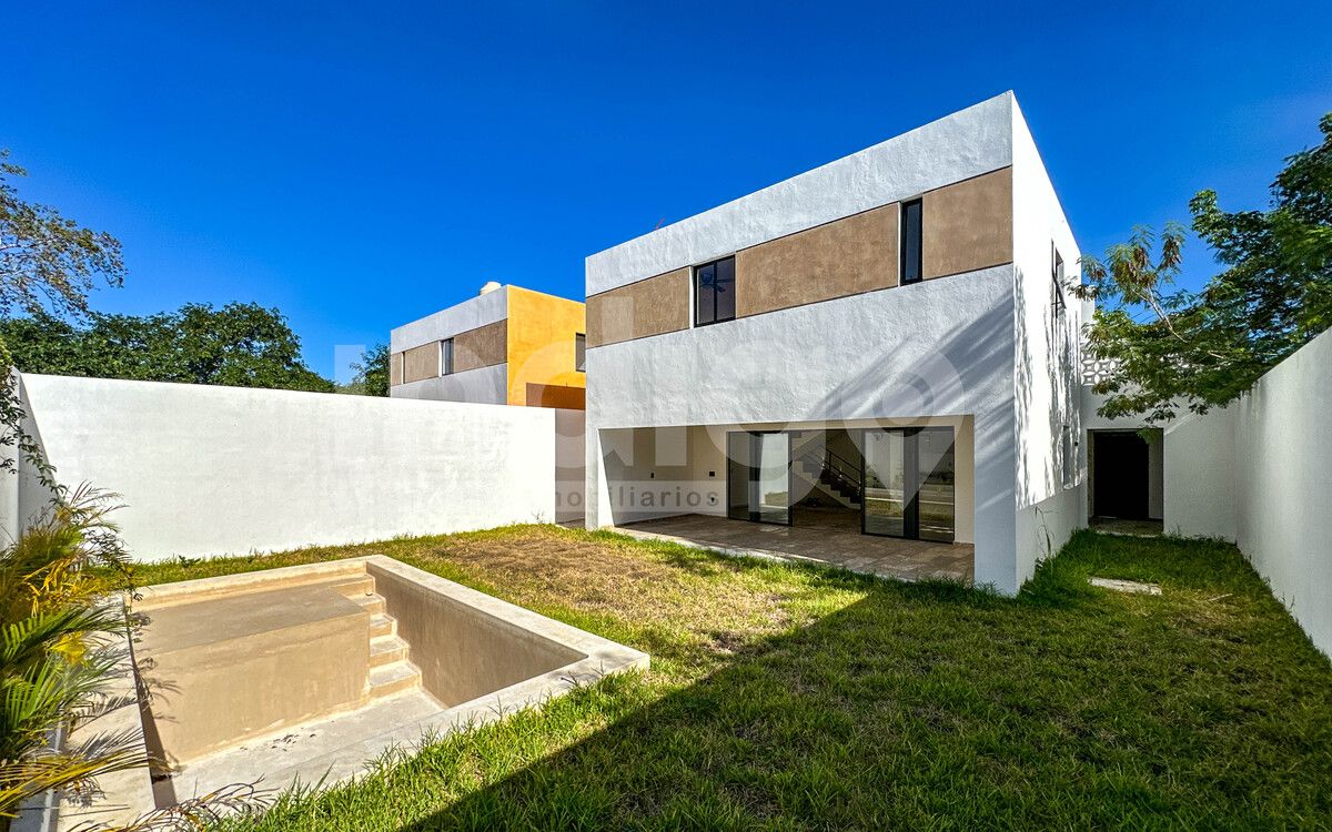 39 de 41: Fachada Trasera