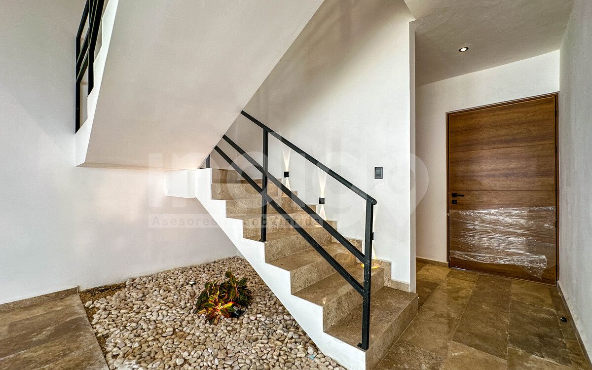 18 de 41: Escalera Planta Alta